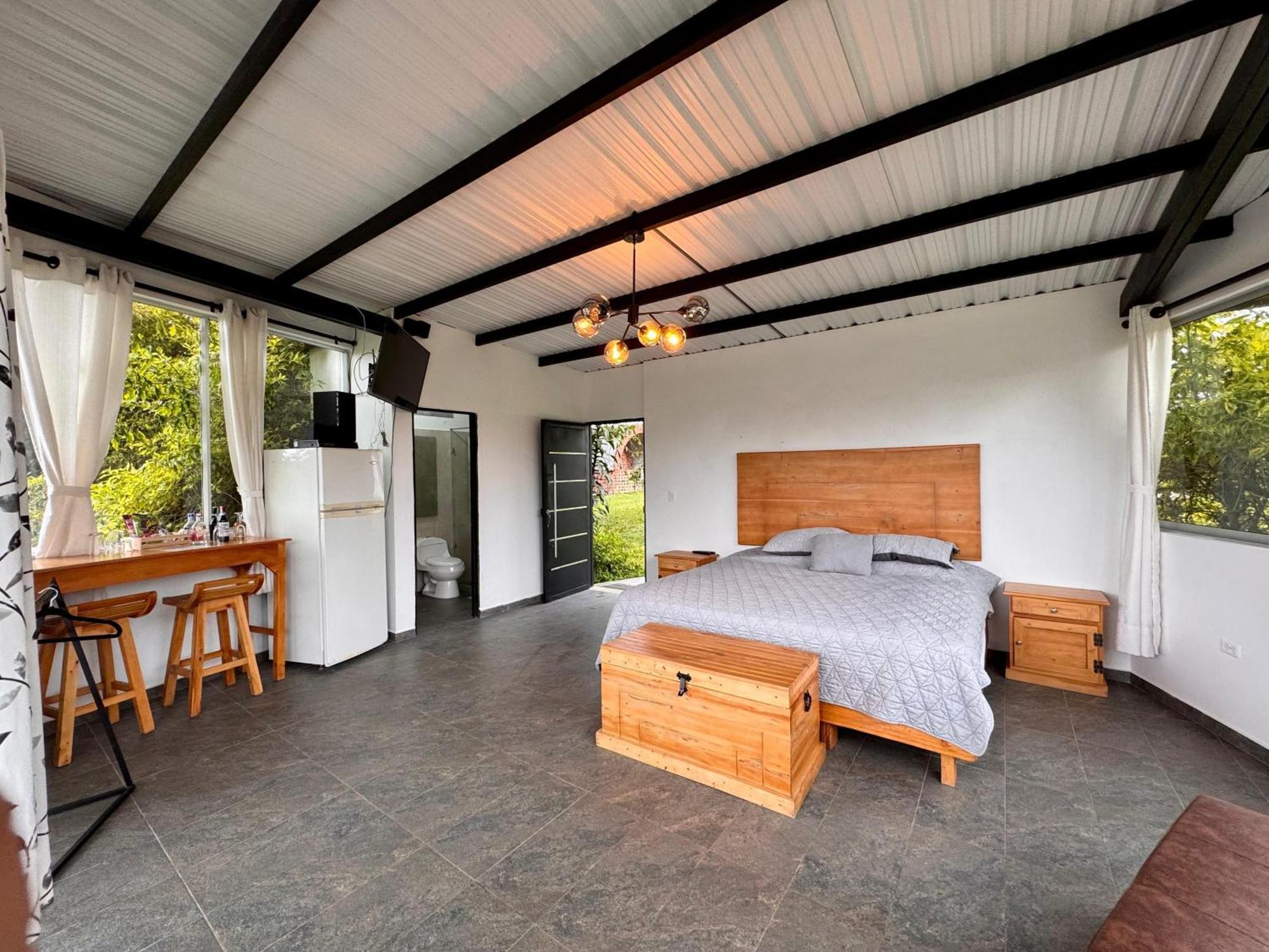 Hotel Campestre Alto Lindo En Guatape Ngoại thất bức ảnh