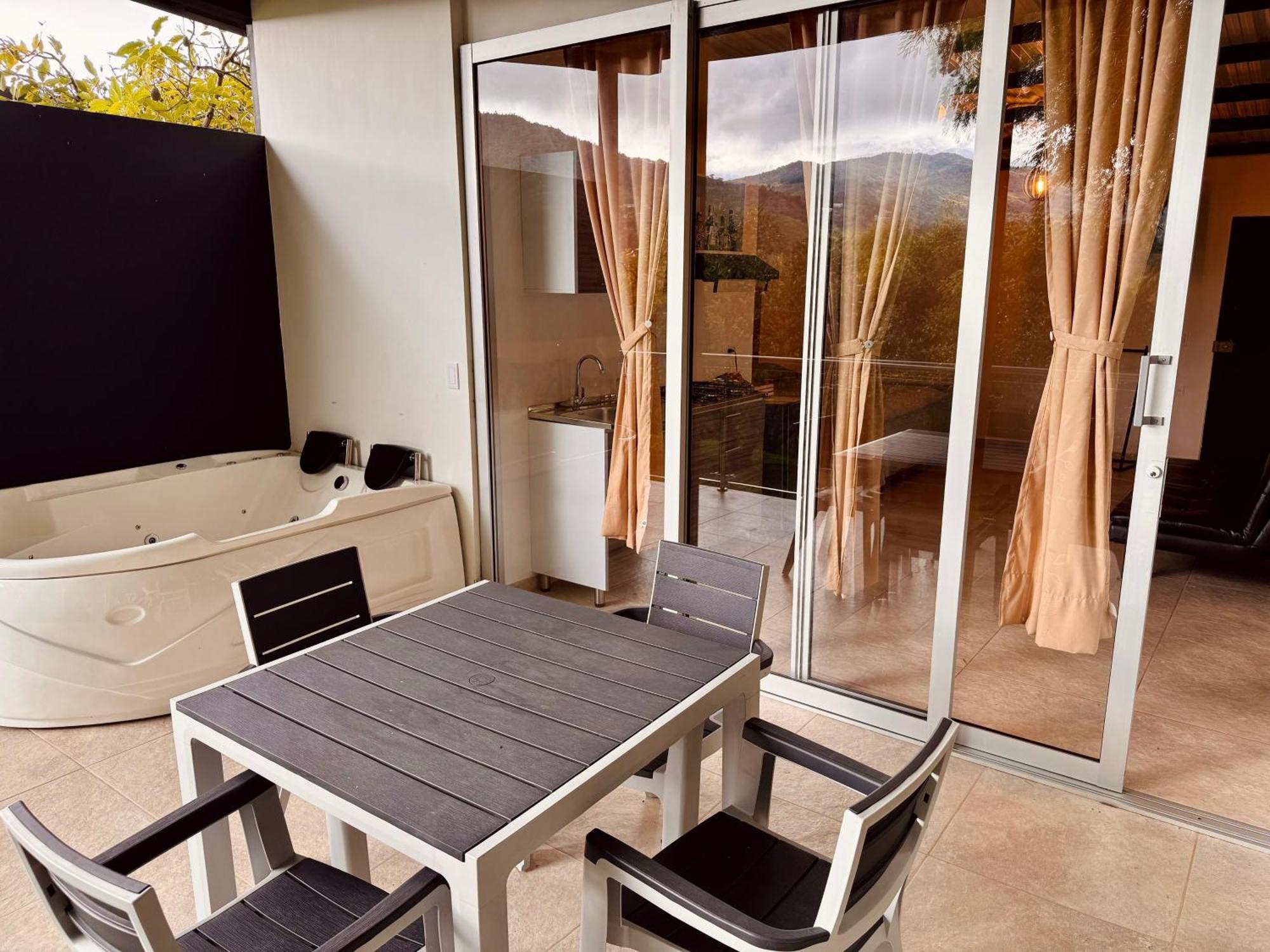 Hotel Campestre Alto Lindo En Guatape Ngoại thất bức ảnh