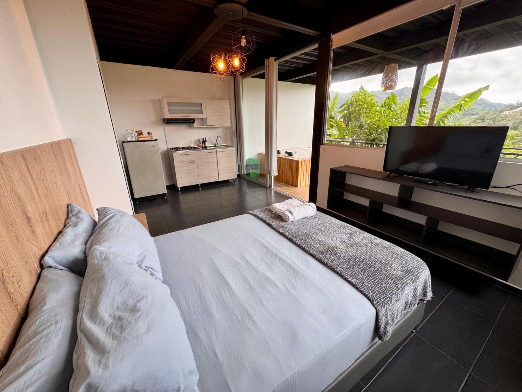 Hotel Campestre Alto Lindo En Guatape Ngoại thất bức ảnh