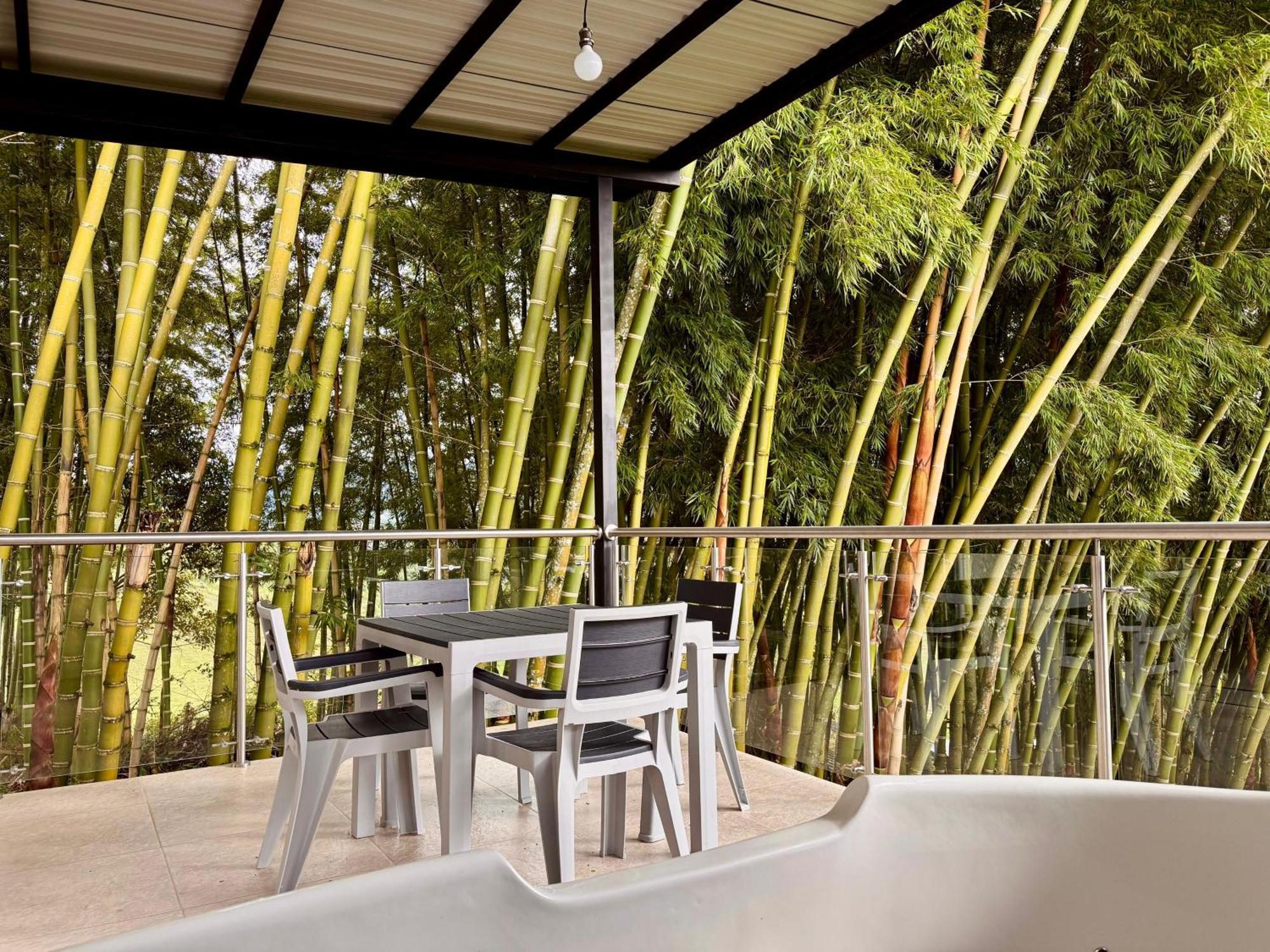 Hotel Campestre Alto Lindo En Guatape Ngoại thất bức ảnh