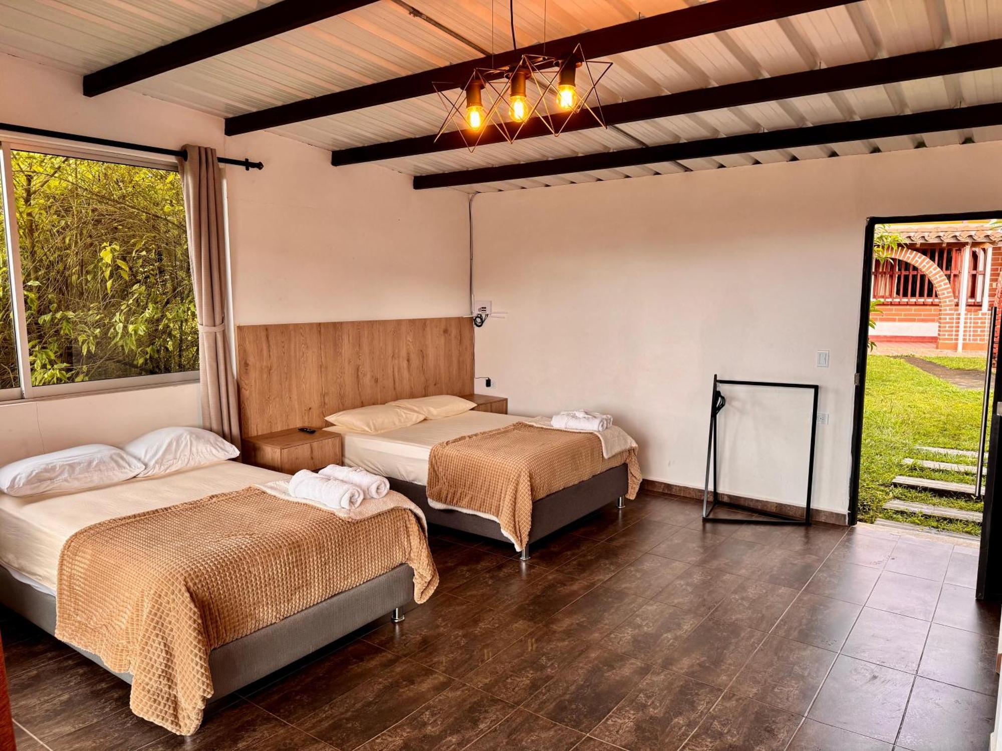 Hotel Campestre Alto Lindo En Guatape Ngoại thất bức ảnh