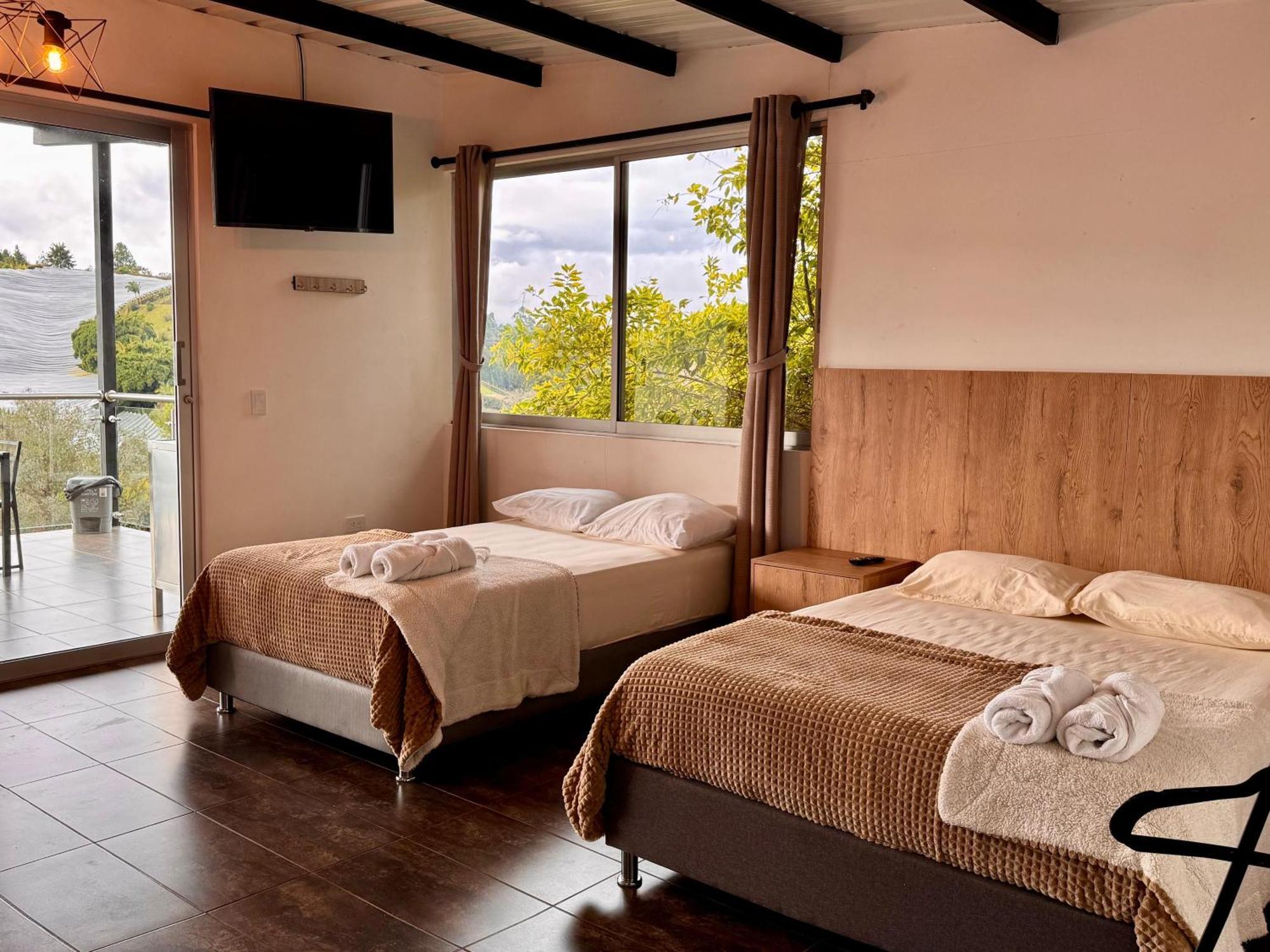 Hotel Campestre Alto Lindo En Guatape Ngoại thất bức ảnh