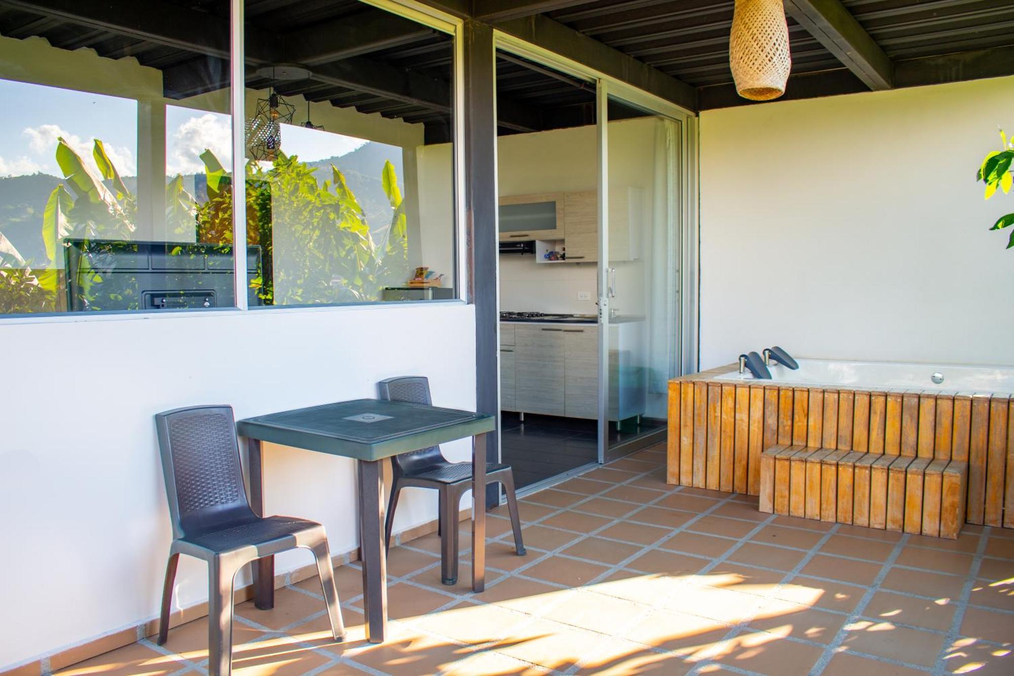 Hotel Campestre Alto Lindo En Guatape Ngoại thất bức ảnh