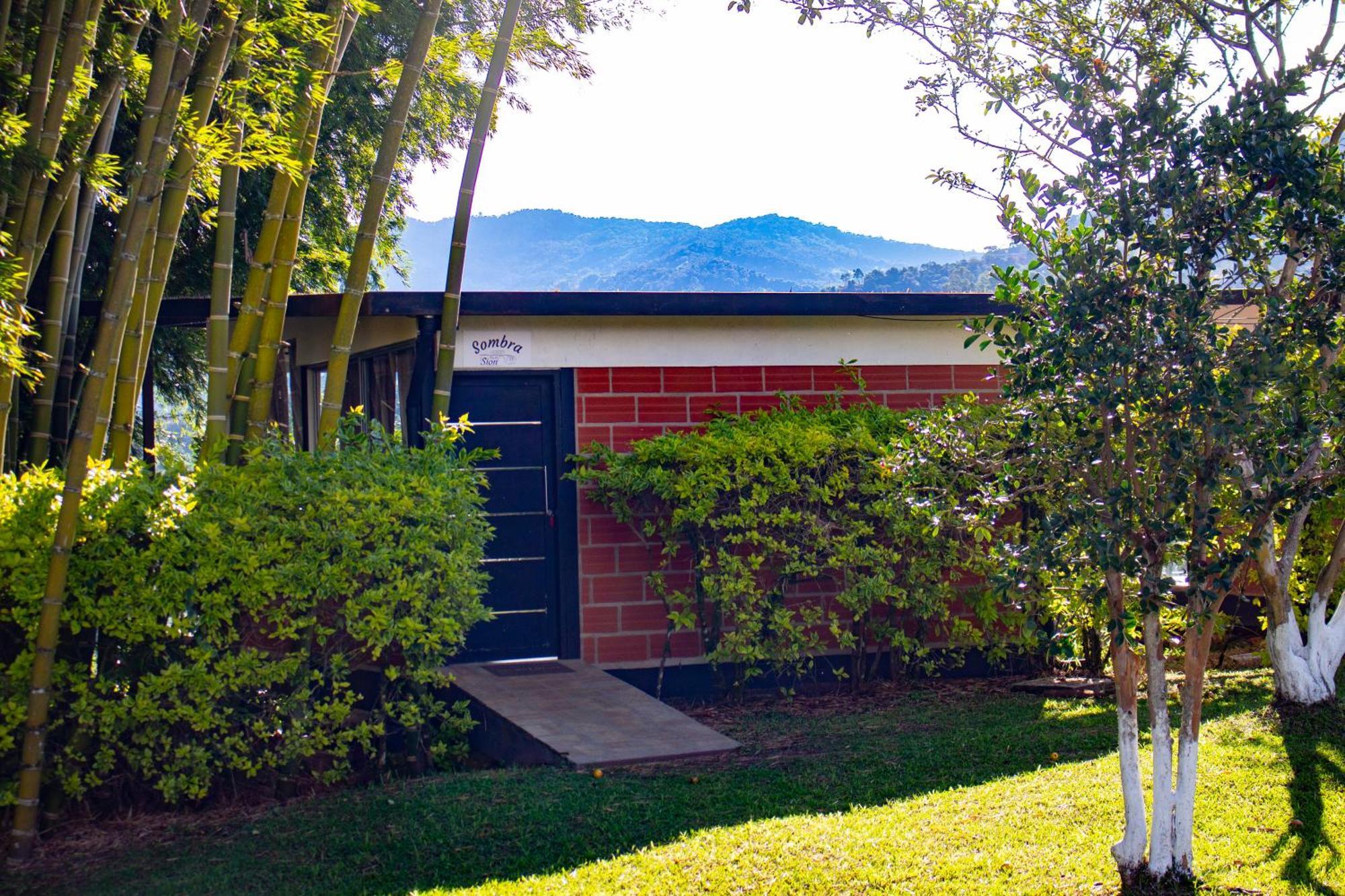 Hotel Campestre Alto Lindo En Guatape Ngoại thất bức ảnh