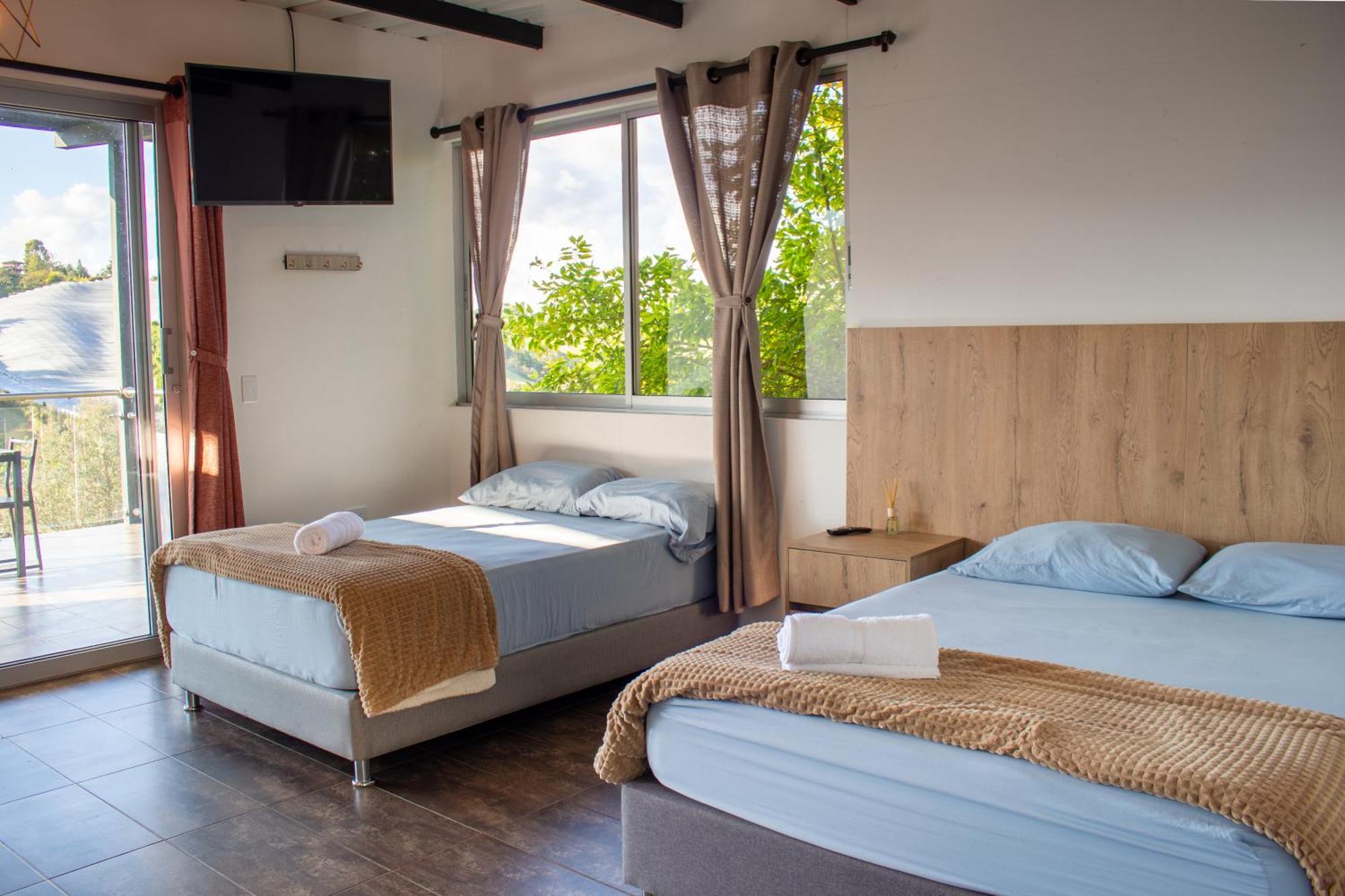 Hotel Campestre Alto Lindo En Guatape Ngoại thất bức ảnh